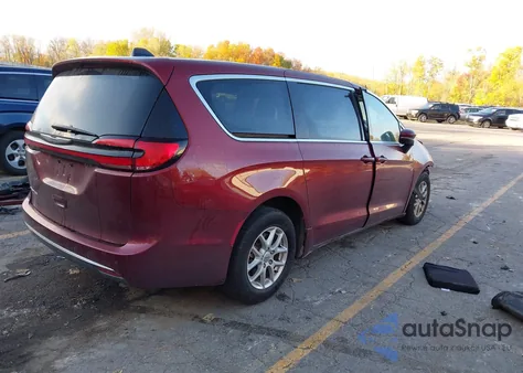 2023 Chrysler Pacifica Touring L z USA, uszkodzony, nr VIN 2C4RC1BG7PR583729